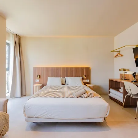 A2b Collection Arena Apartahotel 4*